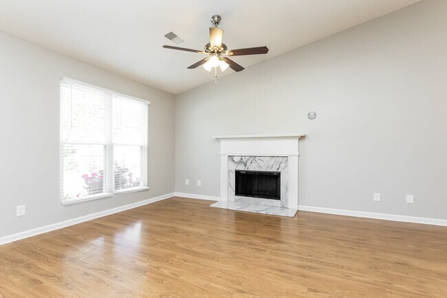 Photo - 1867 Fort River Way