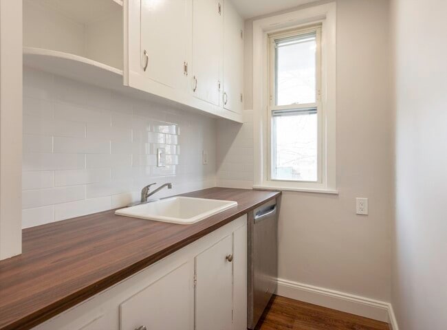 Photo - 108 Byron St Unit A