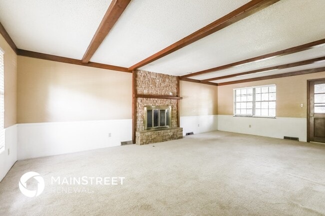 Photo - 1008 SW Pinto Ln