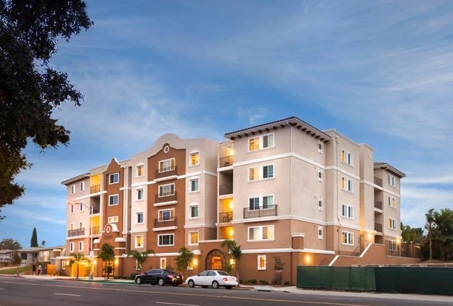 Building Photo - Zuma Student Housing Rental