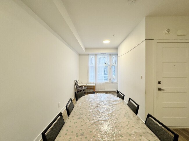 Photo - 2693 Bd Pie-IX