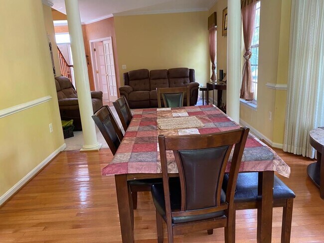 Photo - 3128 Tulip Tree Pl House