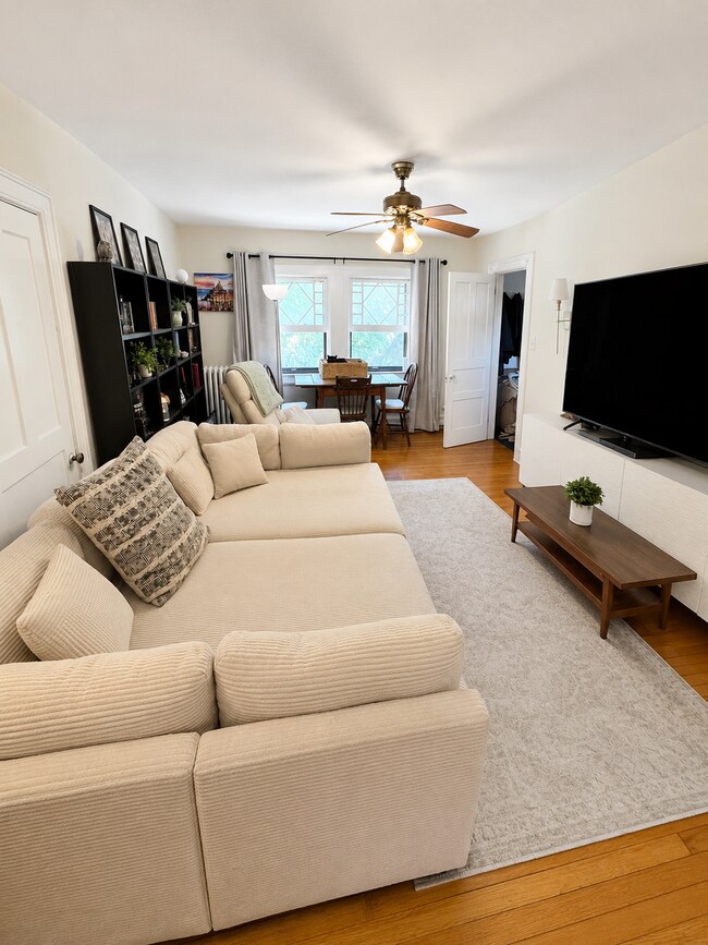 Photo - 1232 Hinman Ave Unit 3