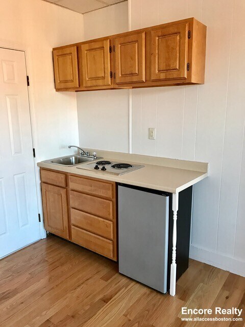Photo - 272 Newbury St Unit 15