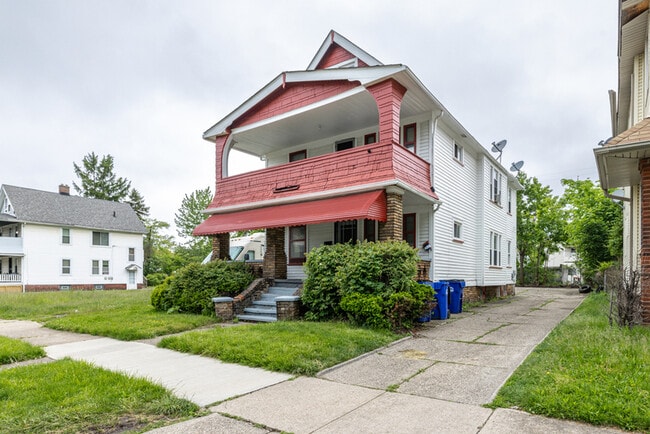 Building Photo - 12401 Parkhill Ave Unit Up