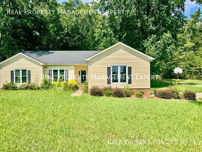 Building Photo - 7301 Gilead Rd