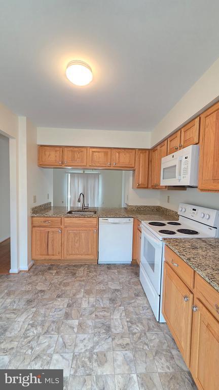 Photo - 2030 6th St S