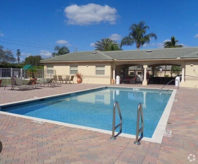 Building Photo - 2080 Greenview Shores Blvd Unit 405 Rental