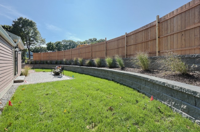 Photo - 144 Old Connecticut Path