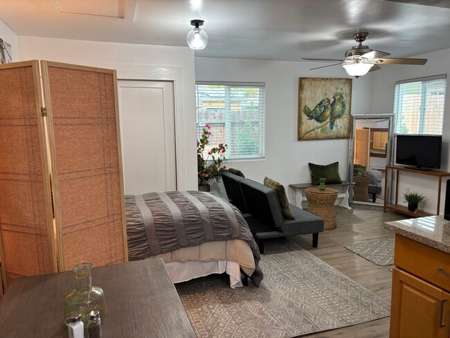 Photo - 329 E Mendocino Ave