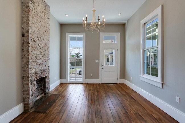 Photo - St Phillip Unit 2733