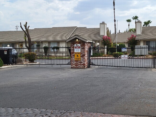Photo - 1836 Merced Ave Condo