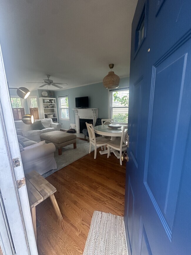 Photo - 1719 Wheat St