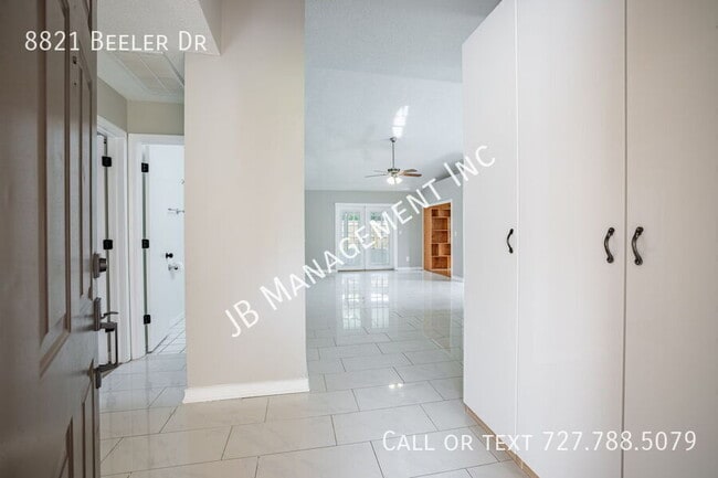 Photo - 8821 Beeler Dr
