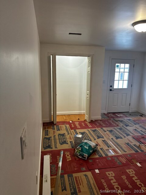 Photo - 281 Spring St