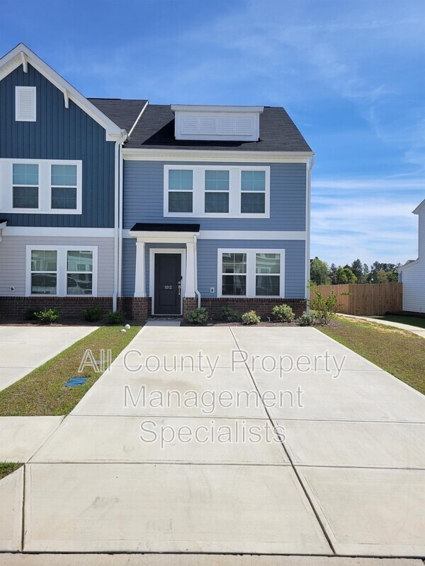 Building Photo - 1012 Astoria Dr