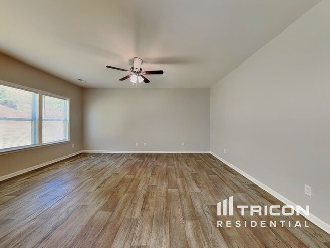 Photo - 4664 Wesmar Dr