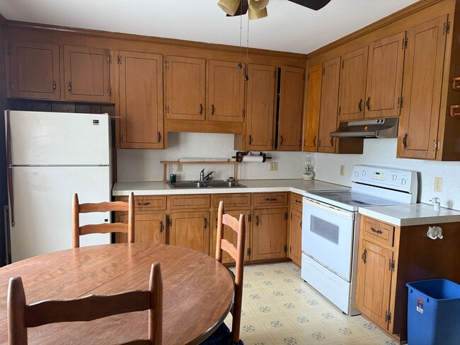 Photo - 4553 Mark N Smith Rd