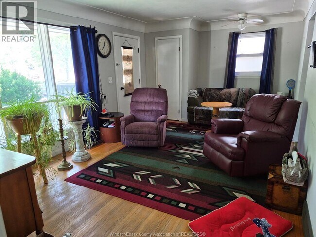 Photo - 27 Horwath Ave
