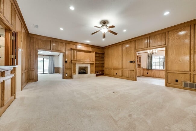Photo - 6918 Woodland Dr