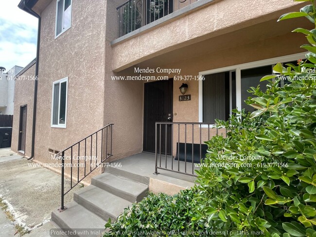 Charming 2 bd / 1 bth Apartment Nestled in... - Charming 2 bd / 1 bth Apartment Nestled in...