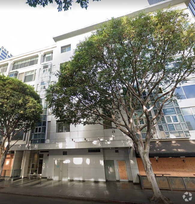 Building Photo - 1 + 1 Stylish Condo in Prime DTLA Location... Unit Apt 204