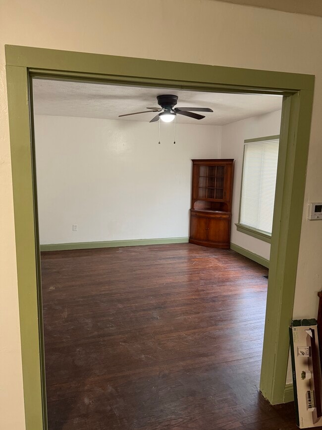 Photo - 732 Rockford Ave