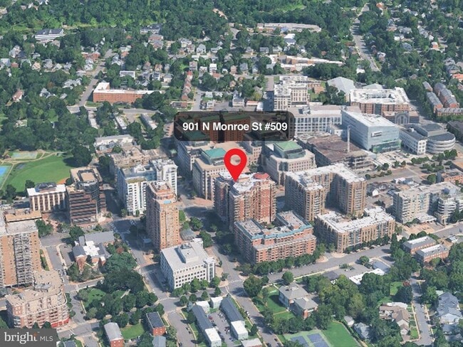 Building Photo - 901 N Monroe St Unit 509