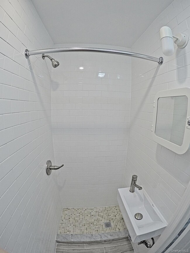 Photo - 40-24 Aske St Unit 2FL