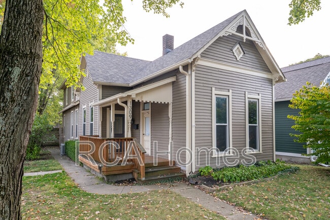 Building Photo - 1309 Pleasant St