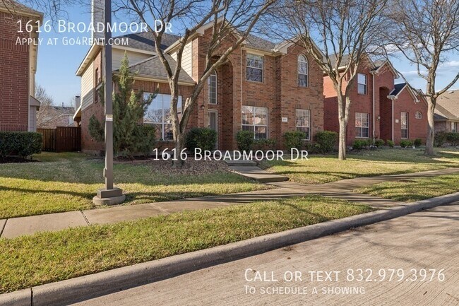 Photo - 1616 Broadmoor Dr