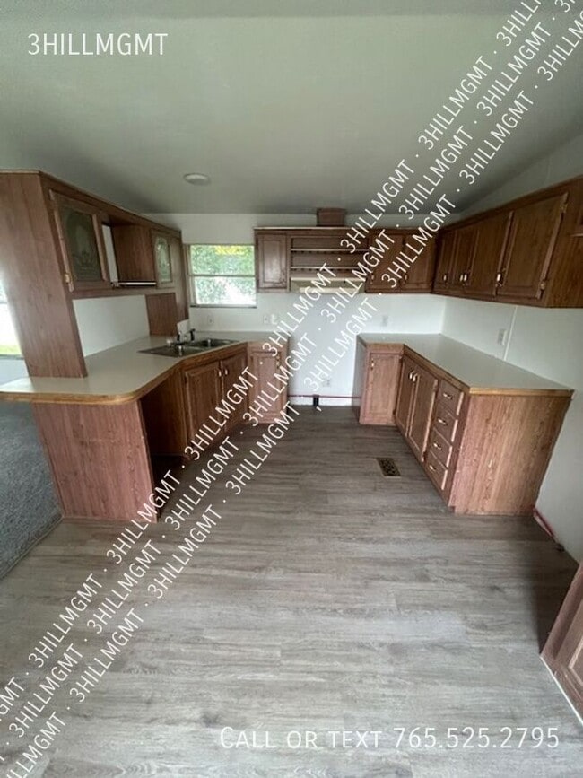 Building Photo - 1226 S Bloomington St Rental