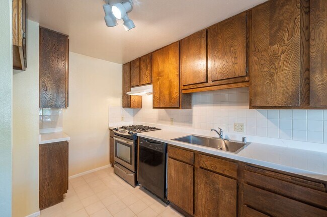Photo - 25930 Narbonne Ave Unit 135