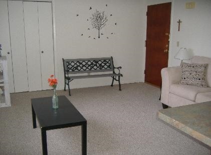 Islebrook Apartments - Islebrook Apartments