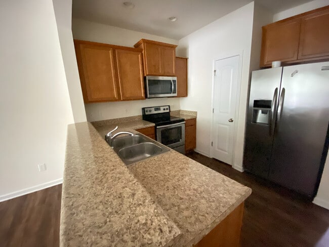 Room in Townhome on Haskell Dr