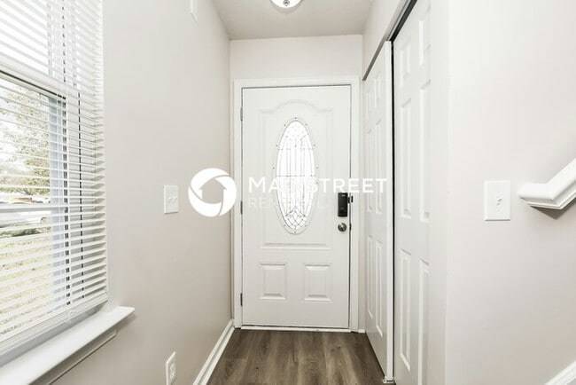 Photo - 3 Bedroom Pet-Friendly Home in Greensboro, NC with Main Street Renewal