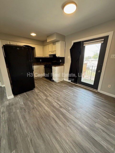 Photo - 219 N 48th St Unit 4