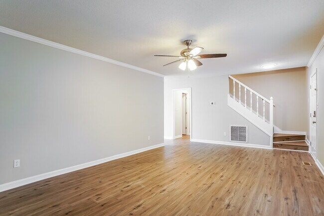 Photo - 25 W Maggie Ct