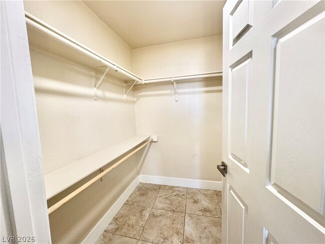 Building Photo - 640 E San Lorenzo St Unit A