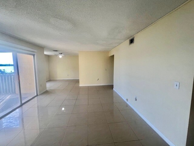 Photo - 4002 Versailles Dr