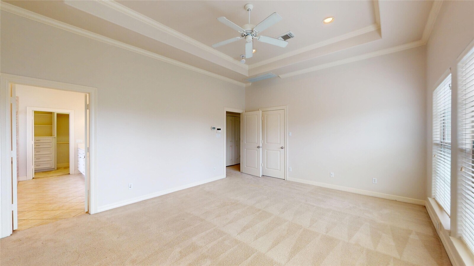 Photo - 5914 Center St