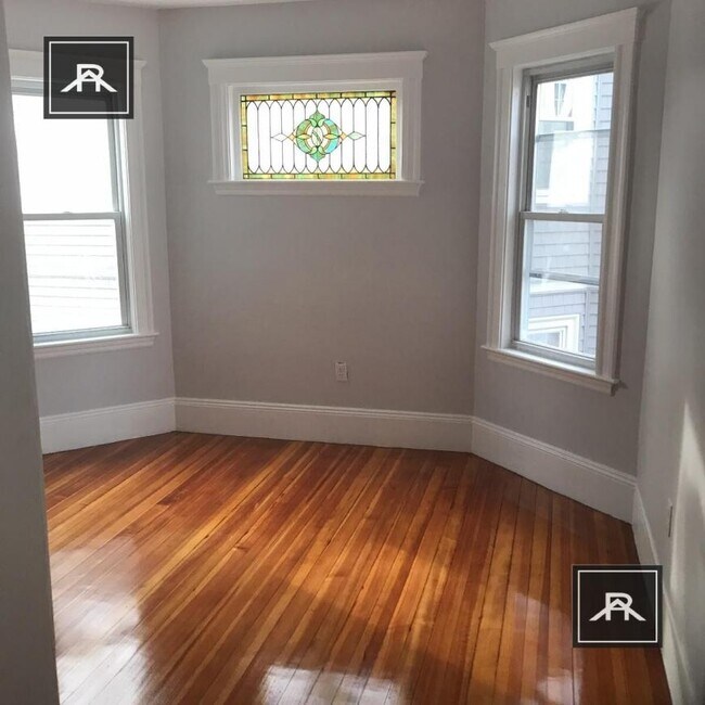 Photo - 4 bedroom in Brighton MA 02135 Unit 2