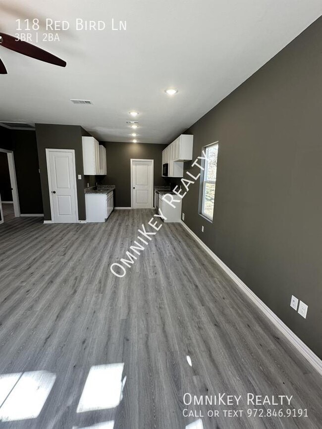 Photo - 118 Red Bird Ln