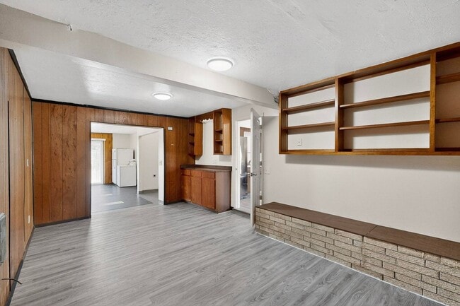 Photo - NE House 3/bd 1.75/ba 1/cg