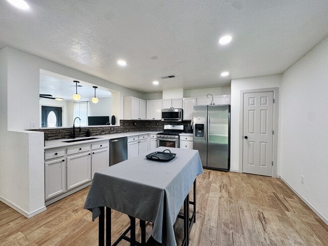 Photo - 7520 Button Quail Ave NW