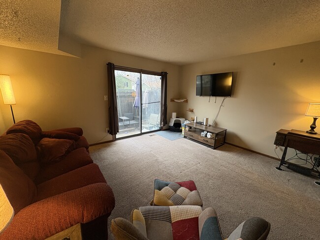 Photo - 2482 Astrozon Cir