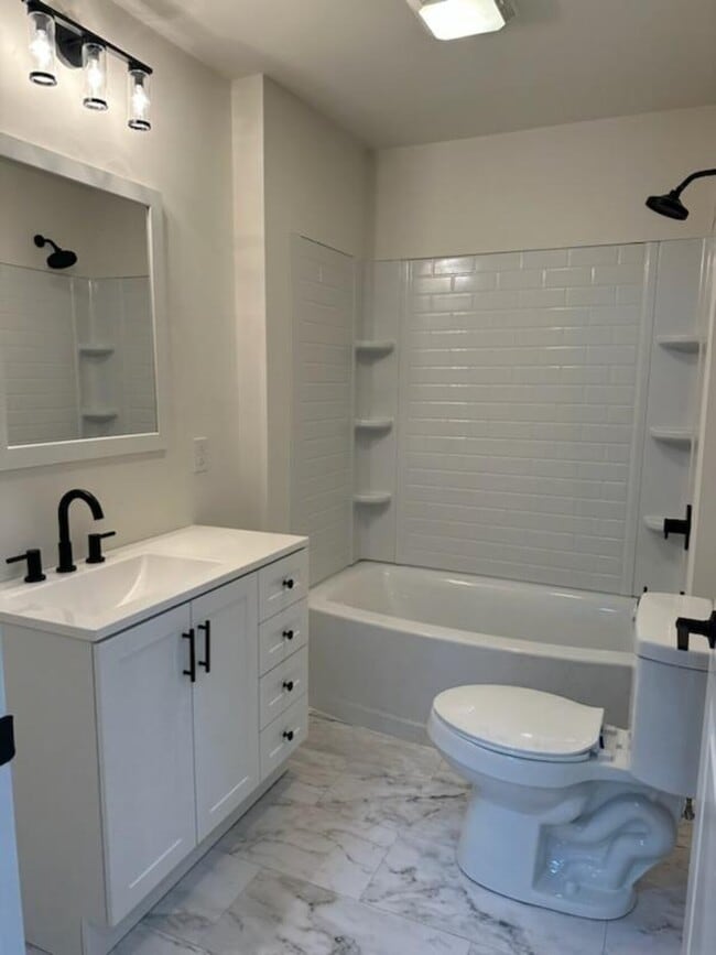 Photo - 5 Lafayette St Unit 2