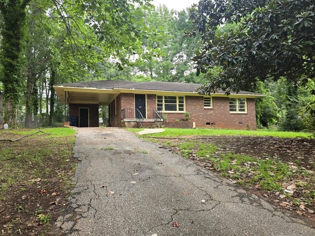 Building Photo - 412 Beechwood Cir