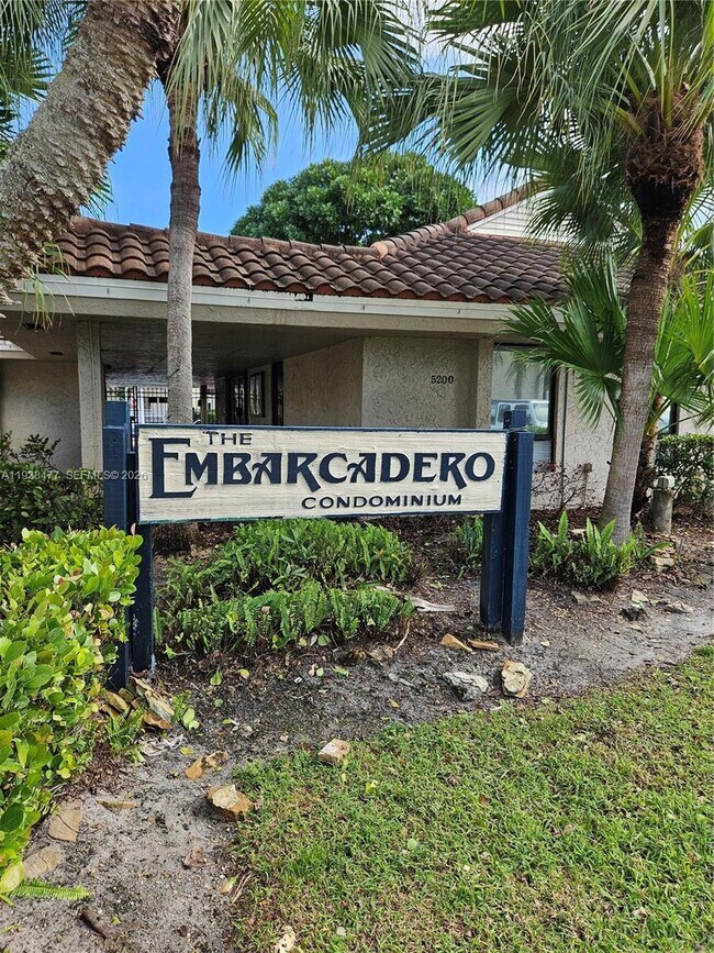 Photo - 5320 NE 6th Ave Unit D22