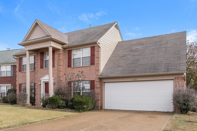 Photo - 2792 Shady Well